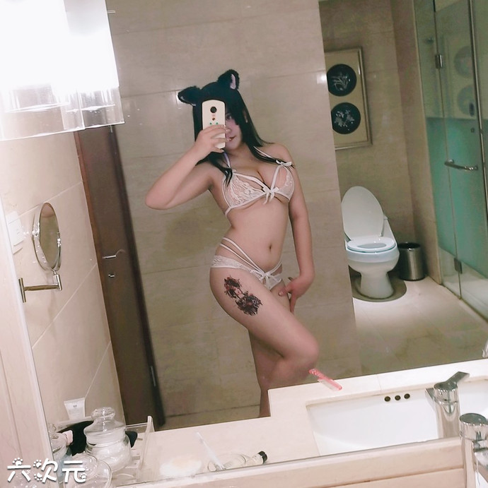 泳裝賽高！夏鴿鴿不想起床最全16套COS圖片合集插圖3