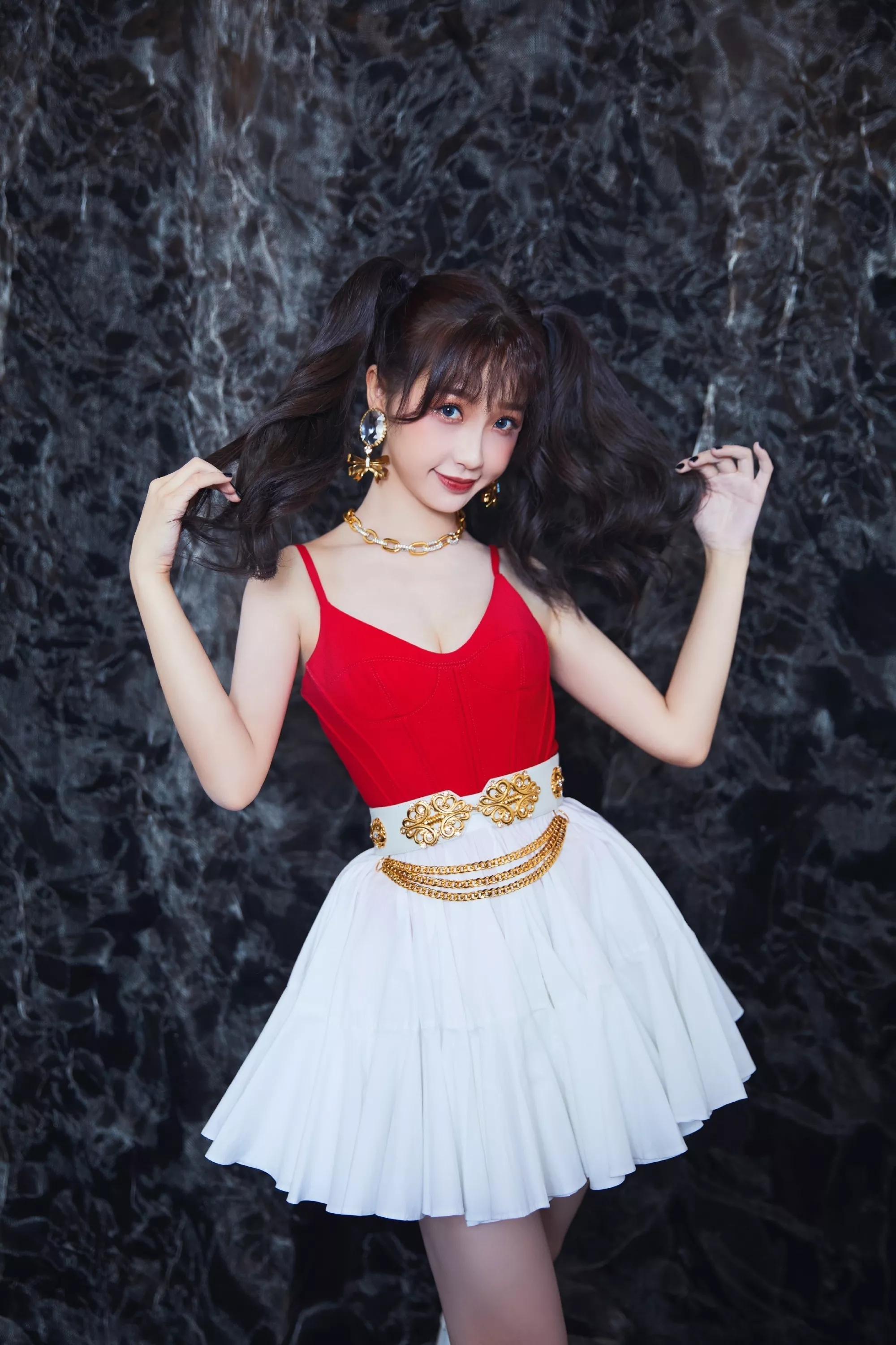國內地女演員、歌手 虞書欣美照欣賞插圖1
